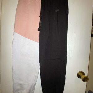 No Boundaries Women's Colorblock Joggers - Black, Pink, White